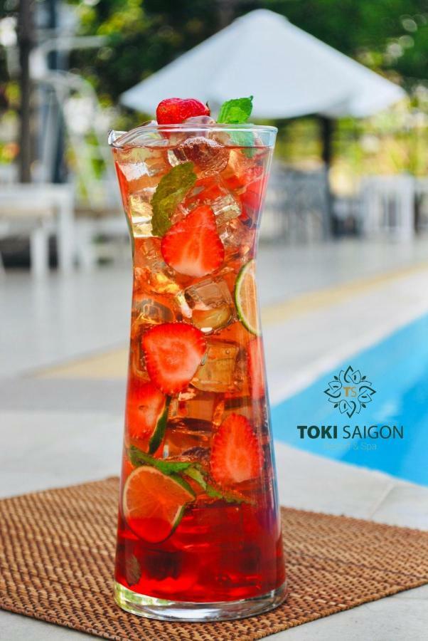 โตกี ไซ่ง่อน รีสอร์ต แอนด์ สปา Hotel Thuan An ภายนอก รูปภาพ