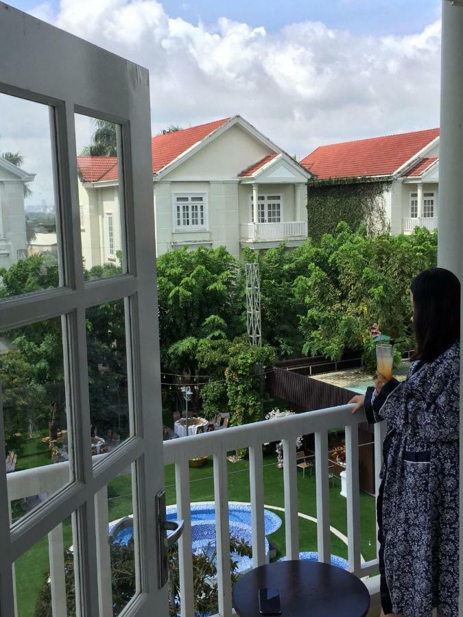 โตกี ไซ่ง่อน รีสอร์ต แอนด์ สปา Hotel Thuan An ภายนอก รูปภาพ